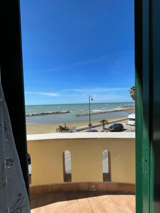 Mirage Rooms Анціо Екстер'єр фото