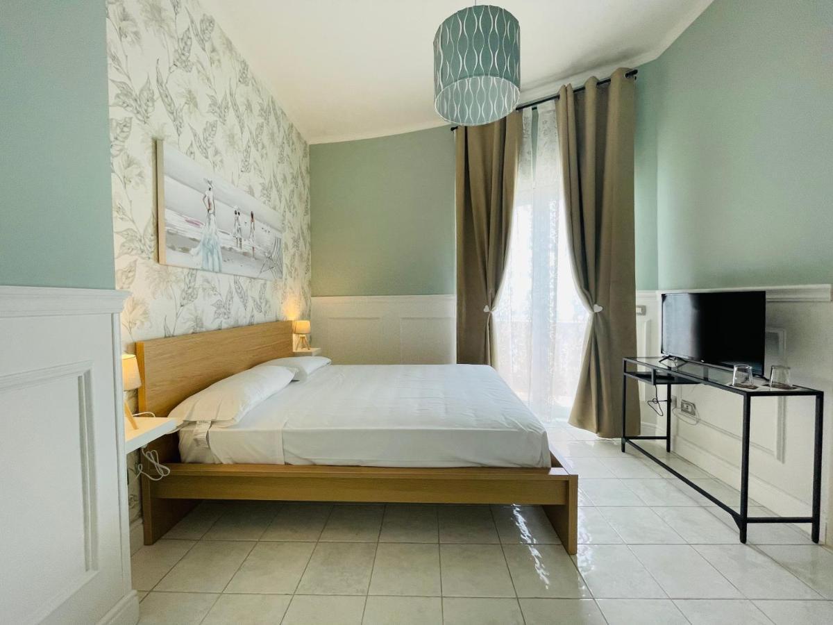Mirage Rooms Анціо Екстер'єр фото
